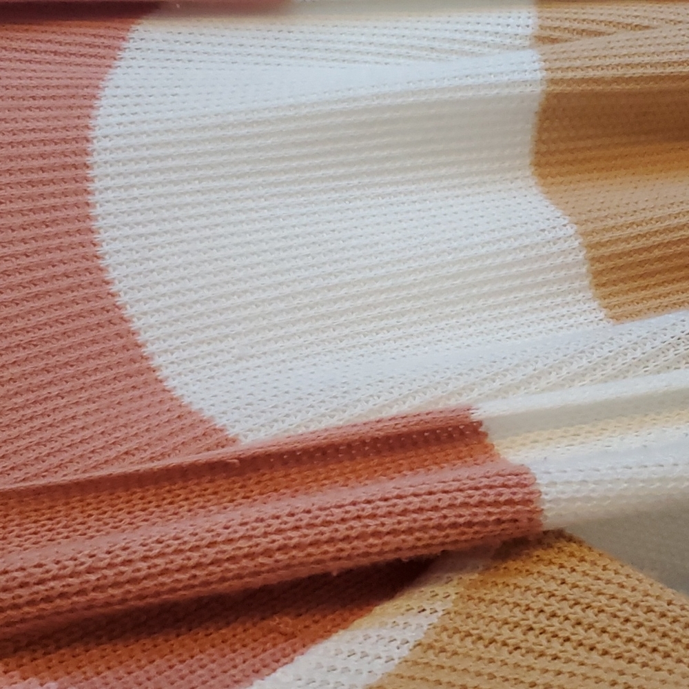 Color Block Sweater - Picture 4 of 6